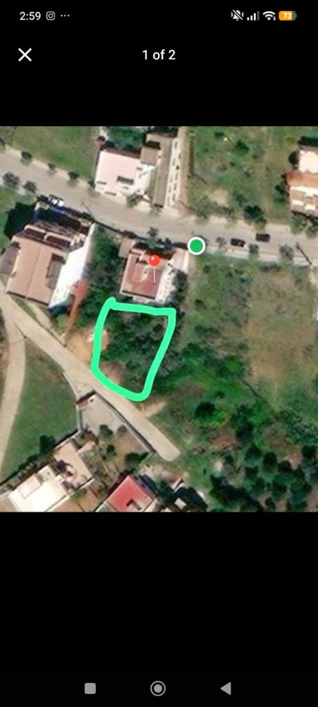 Capture mobile d’une parcelle immobilière entourée manuellement sur une vue satellite